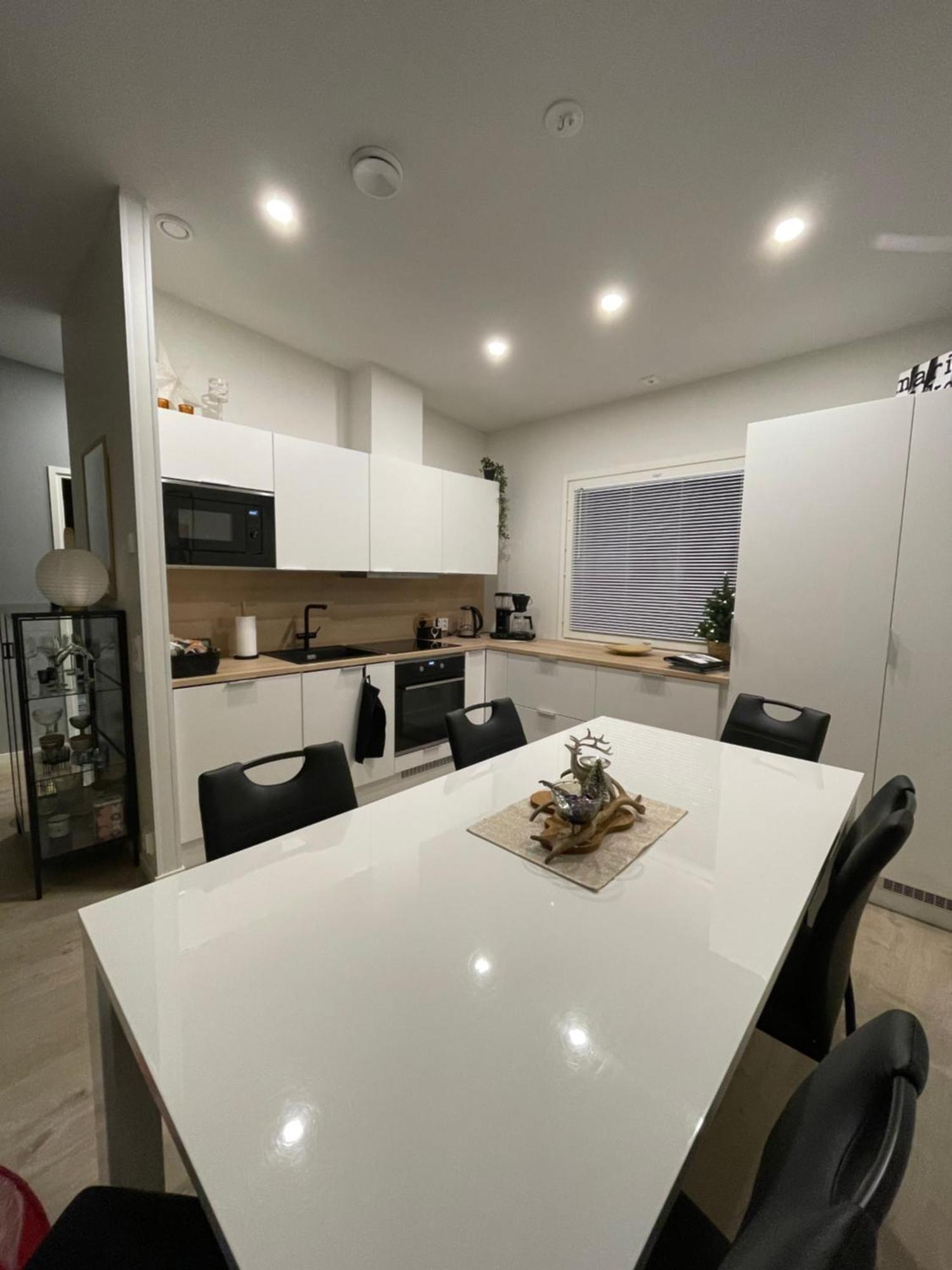 Helmetaer Apartment Rovaniemi Ngoại thất bức ảnh